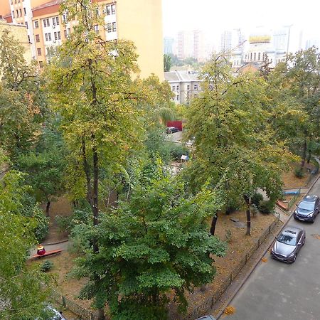 Apartment Olympyska On Velyka Vasylkyvska 45 Киев Екстериор снимка