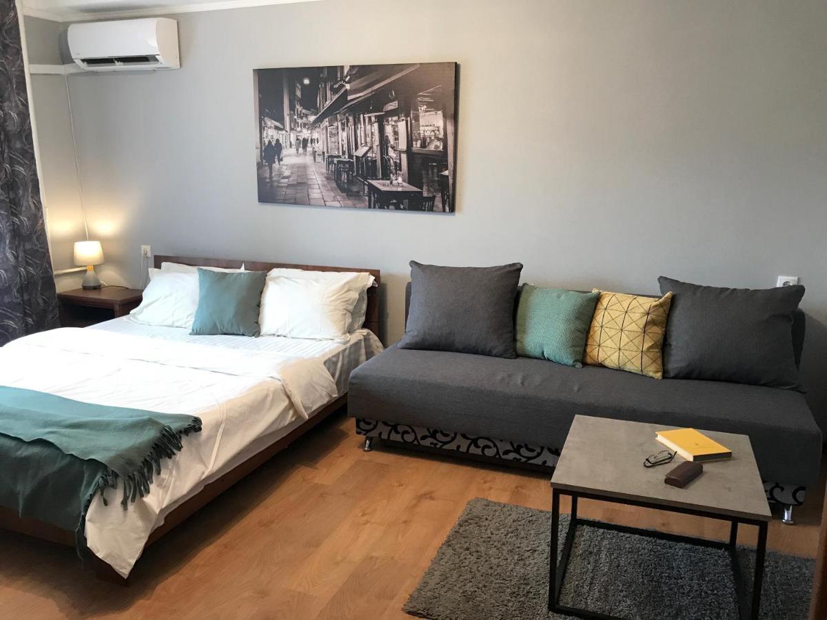 Apartment Olympyska On Velyka Vasylkyvska 45 Киев Екстериор снимка