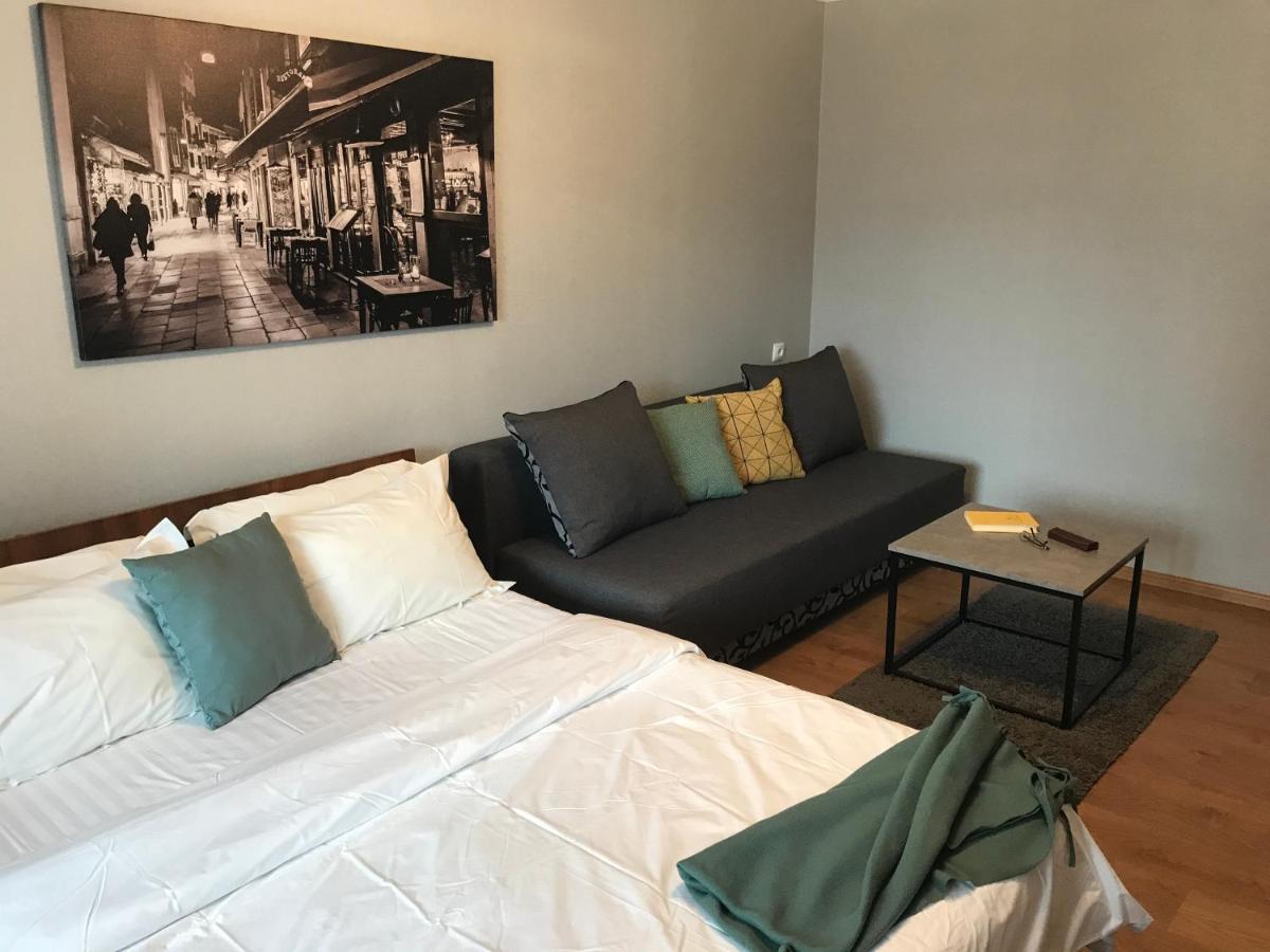 Apartment Olympyska On Velyka Vasylkyvska 45 Киев Екстериор снимка