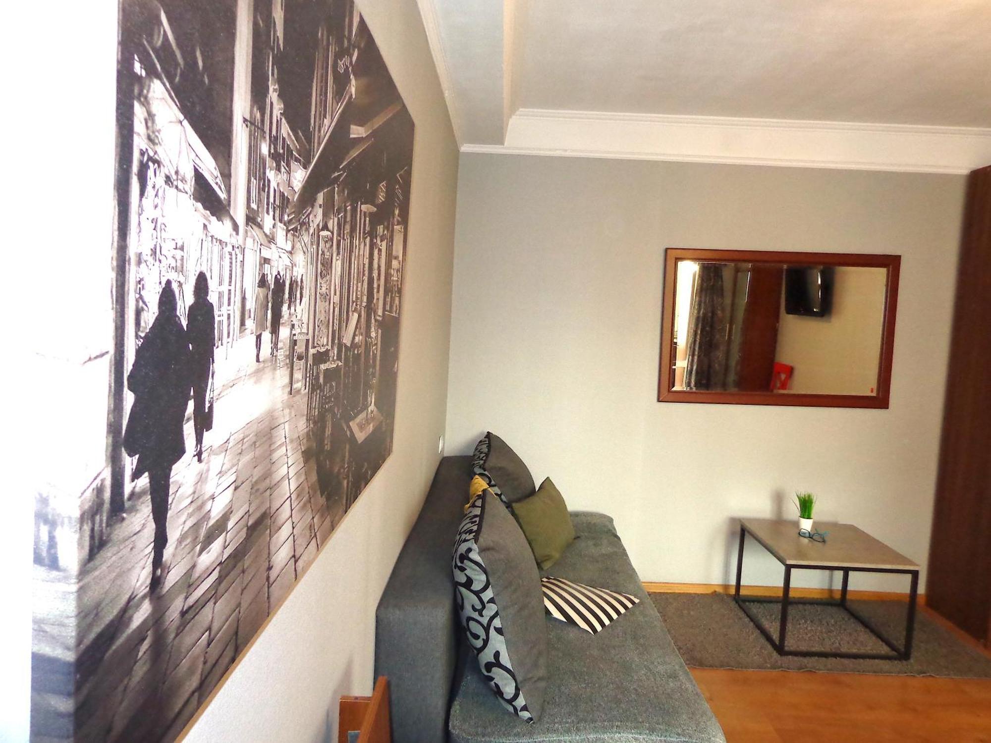 Apartment Olympyska On Velyka Vasylkyvska 45 Киев Екстериор снимка